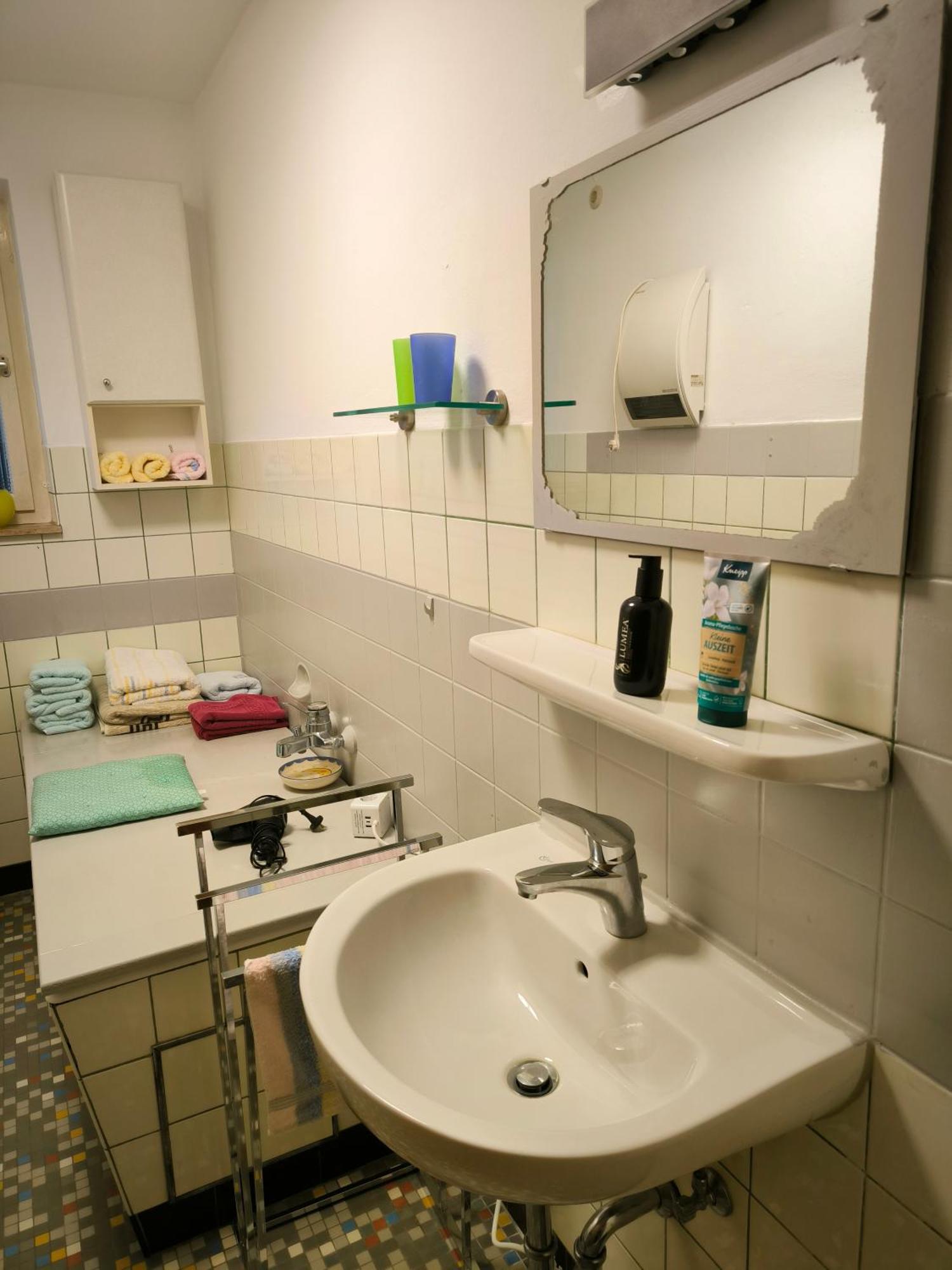 Aussichtsreich Appartement Kirchheim am Neckar Buitenkant foto